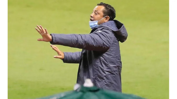 Jeuastin Campos le apuntó al arbitraje