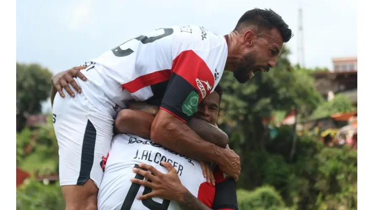 Alajuelense se convierte en el primer clasificado para la segunda fase del Clausura 2022 (LDA)