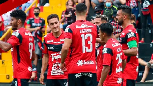 Alajuelense aseguró boleto a Liga de Concacaf.