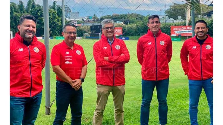 ¡Demanda 17 funciones! Fedefútbol abrió concurso para elegir Director de Selecciones Nacionales.