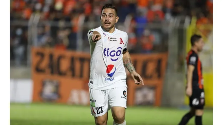 Fito Zelaya no tiene un gran torneo con Alianza