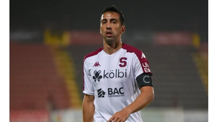 Mariano Torres ve al Saprissa ganando lo que resta del torneo