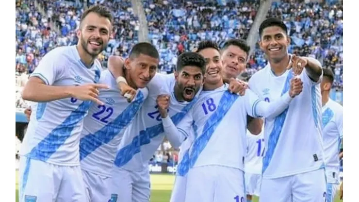 Oficial: Alineación de Guatemala para enfrentar a México