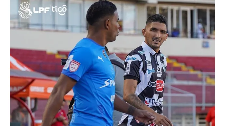 Tauro FC calienta el Clásico Nacional en redes sociales
