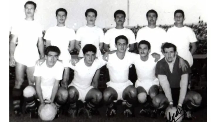 Bajos en estatura, pero gigantes en calidad y entrega, así fue esta generación a la que llamaron los Chaparritos de Oro (Fedefut CRC, Twitter)