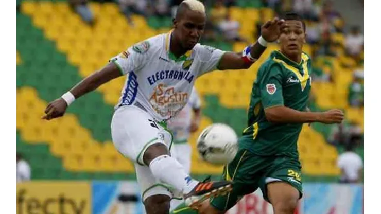 Alejandro Vélez anuncia su retiro como futbolista