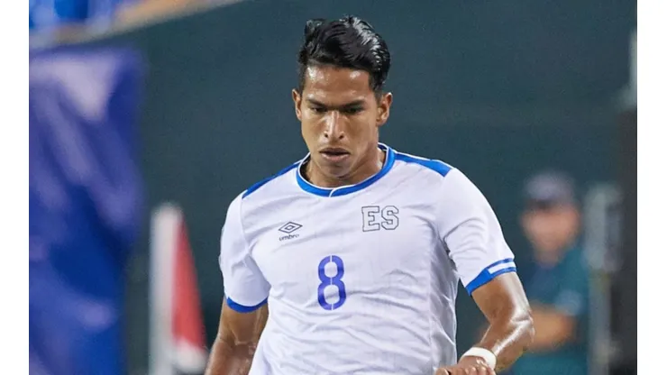 Dennis Pineda será baja para la Selección de El Salvador