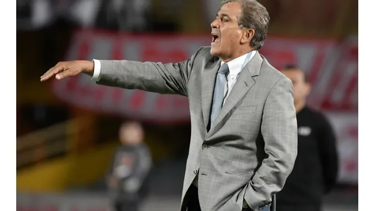 Jorge Luis Pinto es vinculado con Panamá