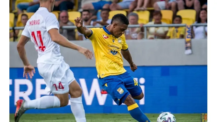 Jorge Méndez eligió representar a El Salvador