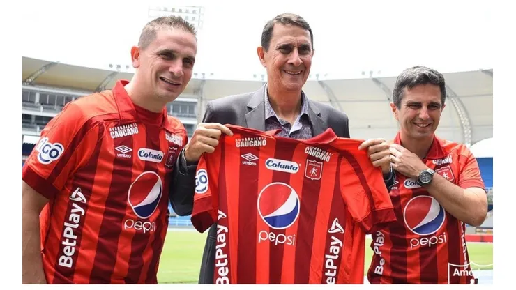 Guima ya fue presentado oficialmente como el nuevo DT de Los Diablos Rojos (América de Cali)