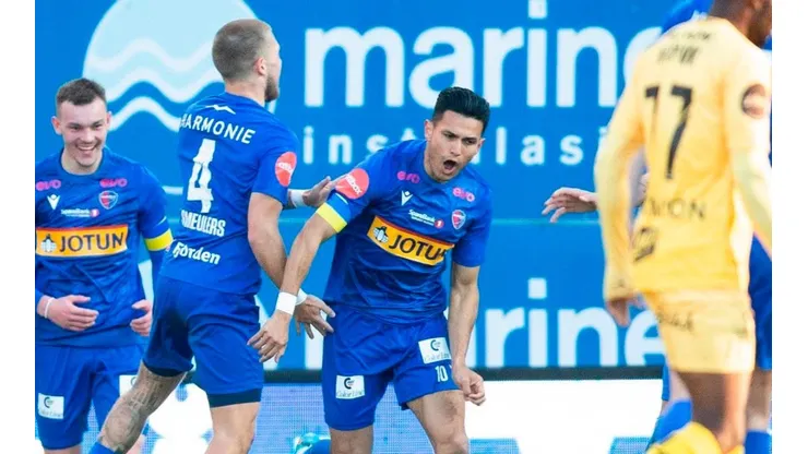 Deyver Vega se lució con gol ante el bicampeón de Noruega.