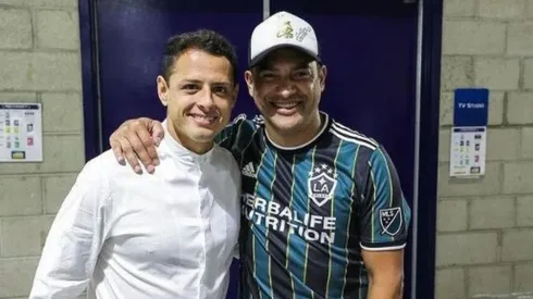 Carlos Ruiz y Javier Hernández compartieron emotivo encuentro