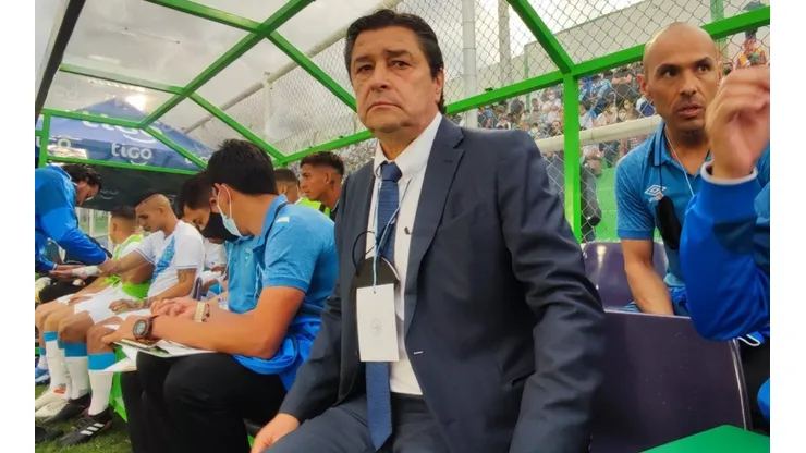 Luis Fernando Tena no cree que Guatemala sea favorita en la Liga de Naciones