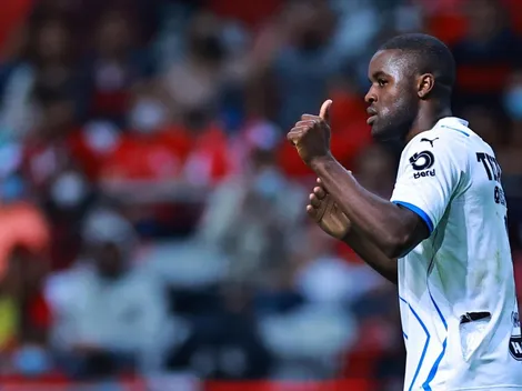 Aficionados del Monterrey se rinden ante Joel Campbell