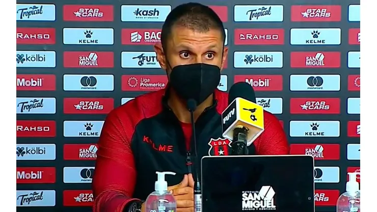 Albert Rudé se pronuncia sobre aficionados que piden su salida del Alajuelense