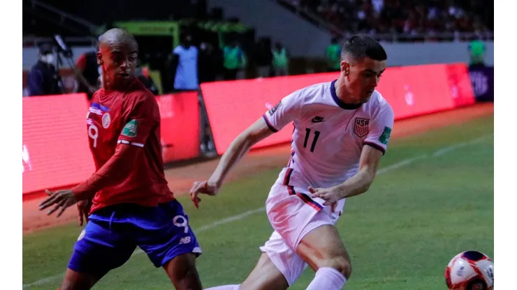 Jewison Bennette confiesa seguimiento del Nottingham Forest de Inglaterra.