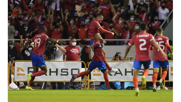 Costa Rice venció 2-0 a Estados Unidos