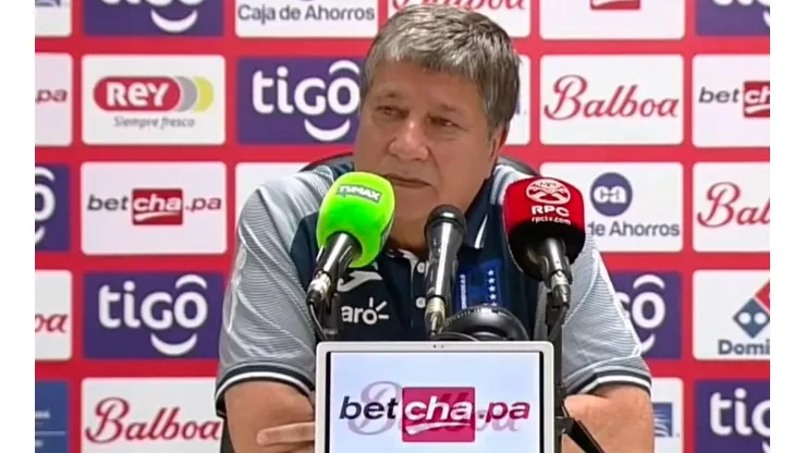 Hernán "Bolillo" Gómez destaca mejoras de Honduras tras empate ante Panamá