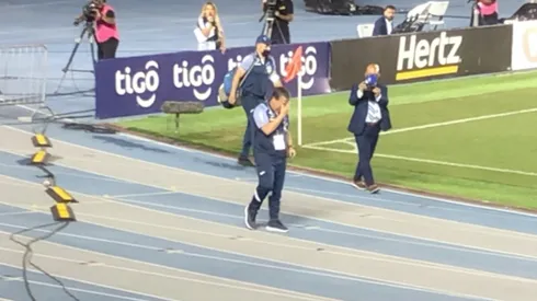 "Bolillo" Gómez rompe en llanto en el Rommel Fernández.