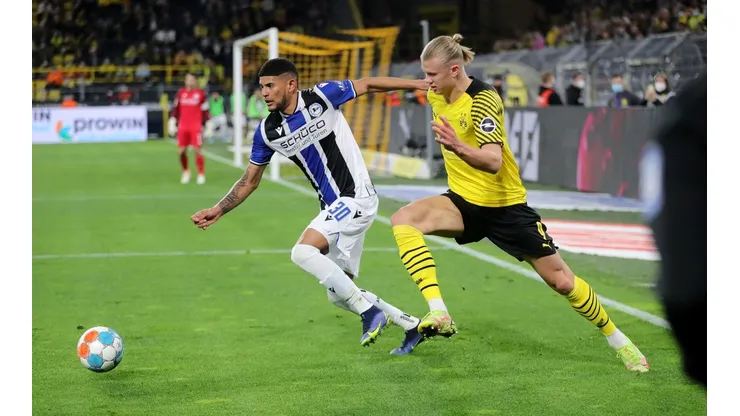 Andrés Andrade jugó los 90 minutos en el enfrentamiento ante el BVB.