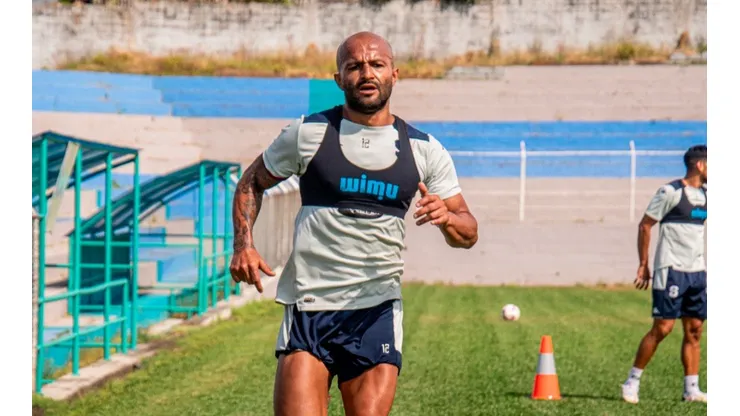 Saprissa y La Sele sonríen: Ricardo Blanco cerca de volver a las canchas.