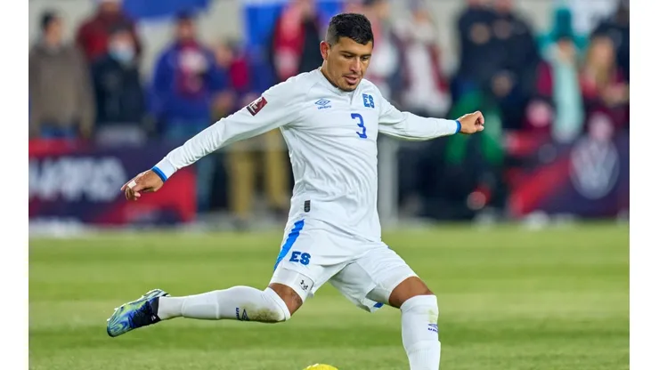 Roberto Domínguez aseguró que seguirá representando a El Salvador