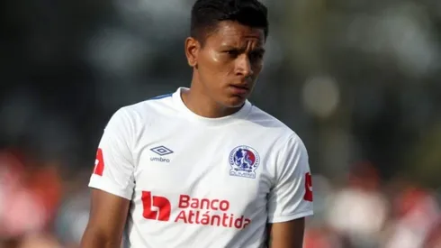 Bryan Moya se perderá unos seis meses