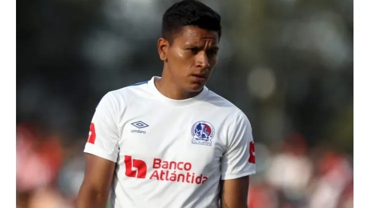 Bryan Moya se perderá unos seis meses