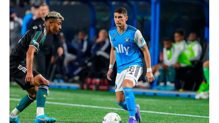 Joseph Mora jugó de titular en histórico partido de récord de asistencia en la MLS.