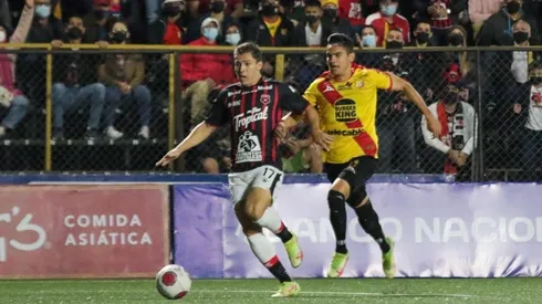 Herediano y Alajuelense se repartieron un punto tras un intenso empate (LDA Oficial)
