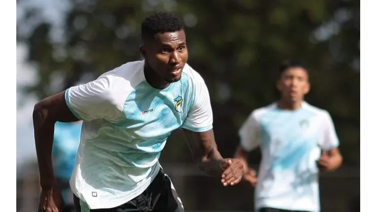 José Ayovi se perderá algunos partidos