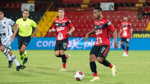 Alajuelense necesita ganar esta noche si desea retomar la cima de la tabla (LDA Oficial)