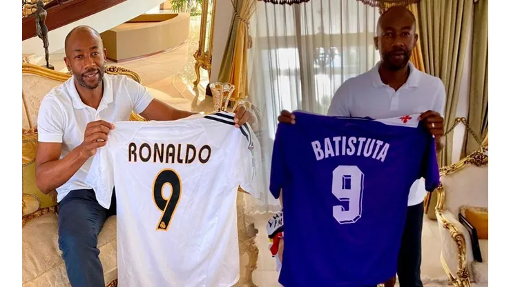 Paulo Wanchope enseñó camisas y recuerdos invaluables de su etapa como jugador (VIDEO)