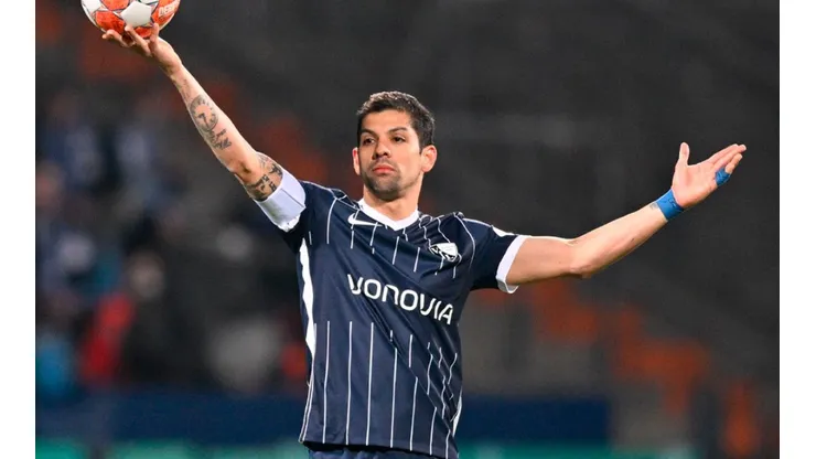 Bochum con Cristian Gamboa sufrió agónica eliminación en Copa de Alemania.