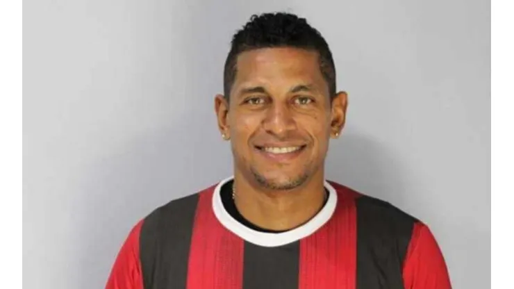 Carlos Costly jugará en la Segunda División de Honduras