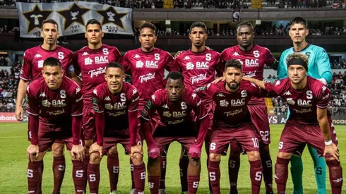 Equipo estelar de Saprissa ante Pumas en el juego de ida en el Ricardo Saprissa (Saprissa Oficial)