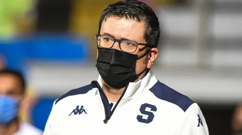 Iñaki Alonso no ocultó su molestia por el nuevo tropiezo de Saprissa