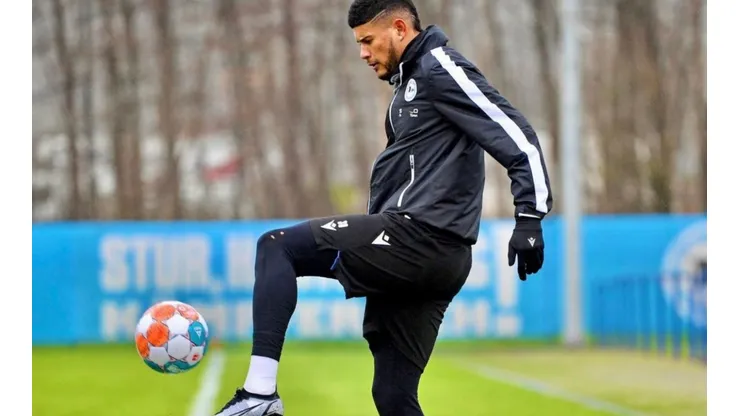 Andrés Andrade vuelve a los entrenamientos del Arminia.