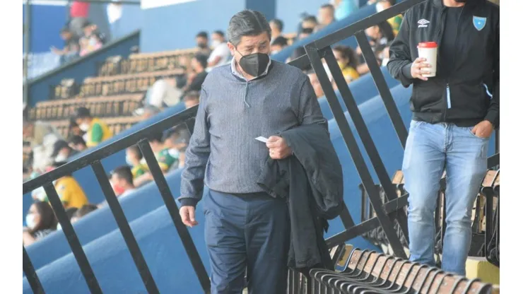 Tena debutará con dos caribeños