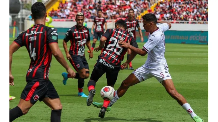 Alajuelense cayó este domingo ante Saprissa en una edición más del clásico (LDA Oficial)