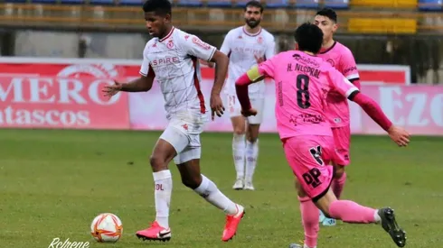 Fidel Escobar deja buenas sensaciones en su debut.