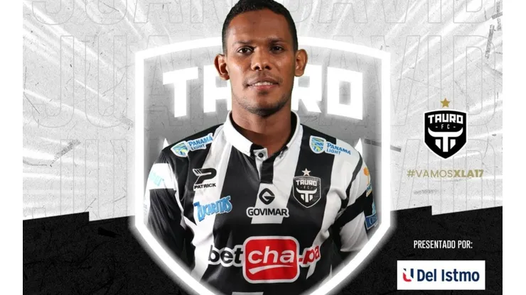 Rolando Botello se reincorpora al Tauro FC.