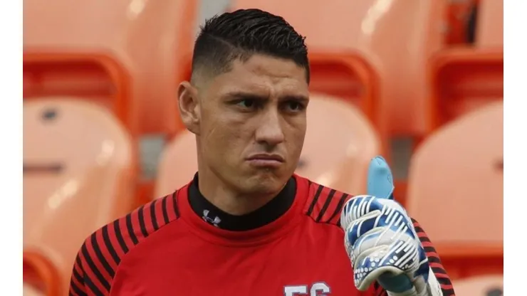 Henry Hernández se mostró muy enojado