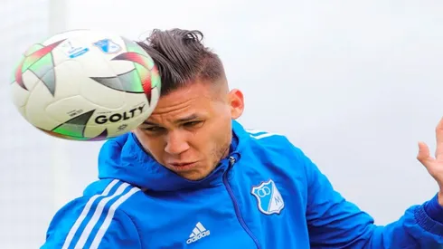 Juan Pablo Vargas se mantiene como titular indiscutible en su club.