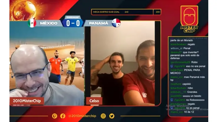 Míster Chip se divirtió junto a Bryan Ruiz y Celso Borges