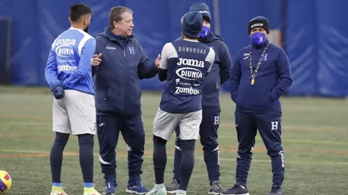 El Bolillo critica las condiciones en las que Honduras jugará en Estados Unidos