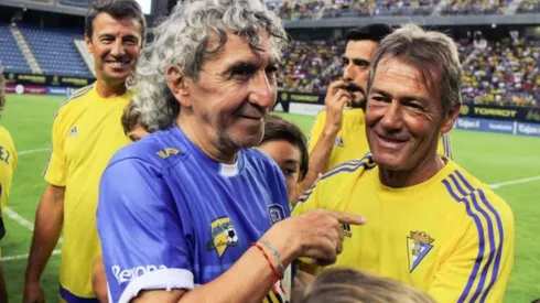 Cádiz y un divertido mensaje para el Mágico González