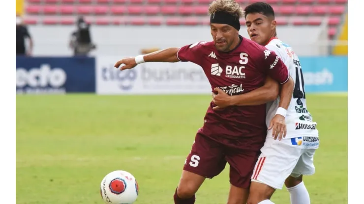 Cristian Bolaños poco pudo hacer ante el ímpetu sancarleño el pasado domingo (Saprissa Oficial)