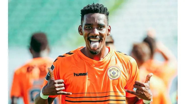 Bryan Róchez recibe importante distinción en Portugal