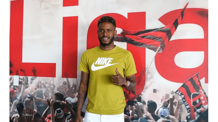 Freddy Góndola ya se encuentra en Costa Rica (LDA Oficial)